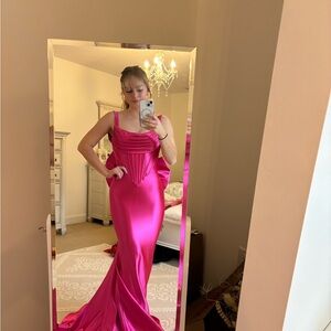 Stunning Jovani prom dress size 4